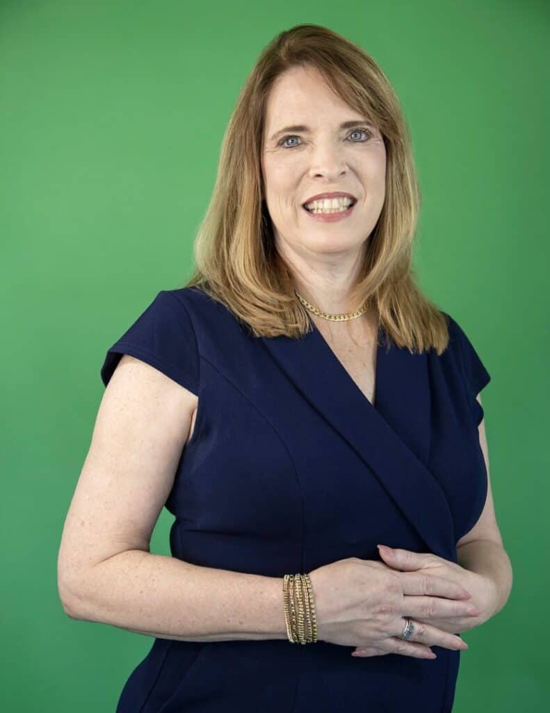 Leslie 001 IMG 0268 Edit Large