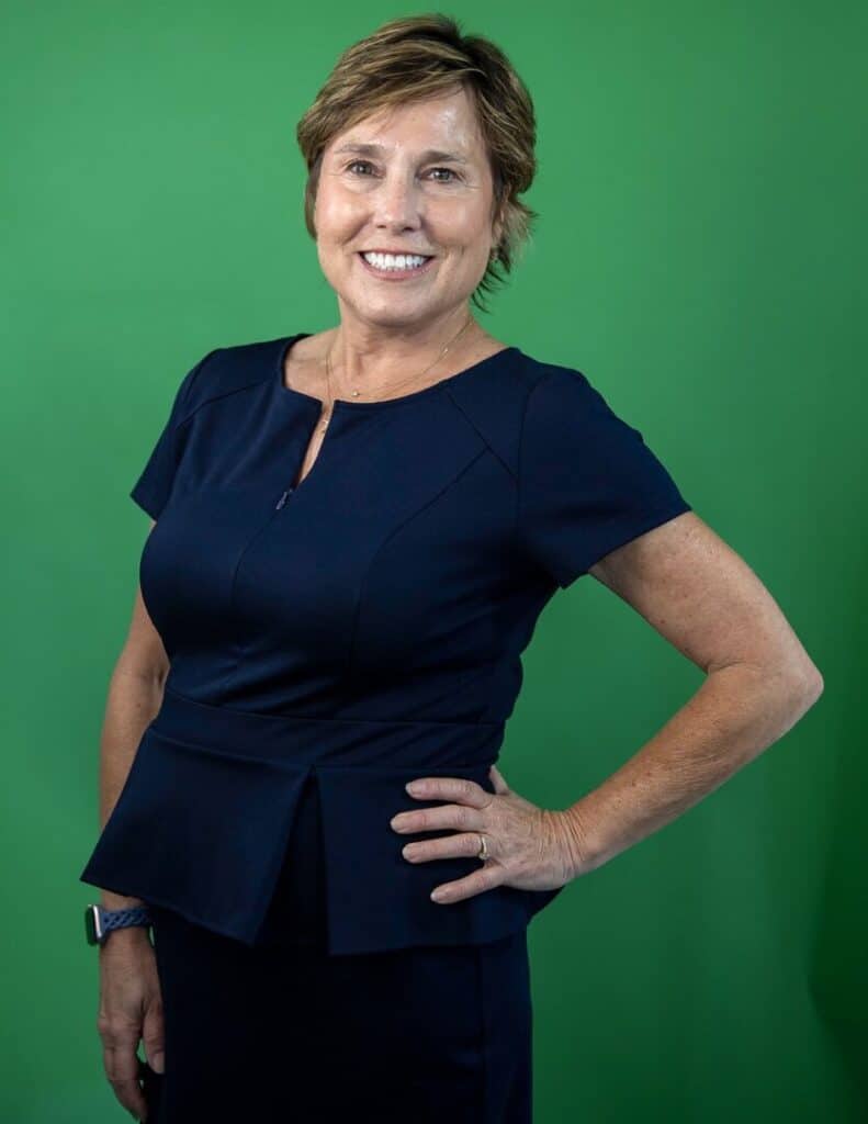 Lisa 001 IMG 0356 Edit Large